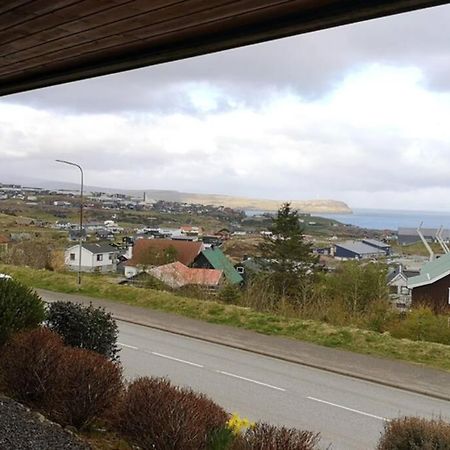 Large Apartment With Fabulous View Of Torshavn Exterior photo