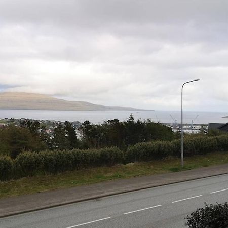 Large Apartment With Fabulous View Of Torshavn Exterior photo